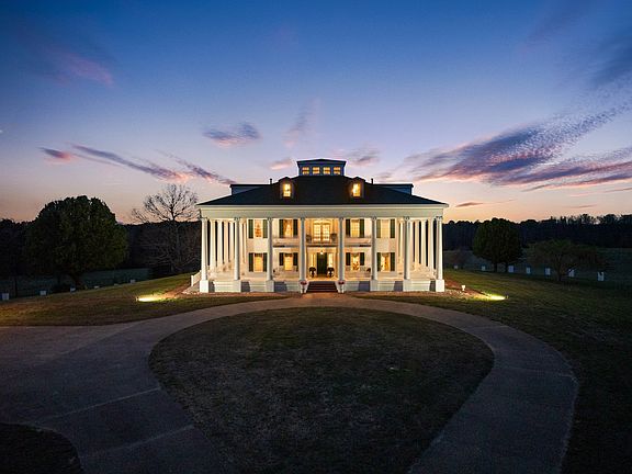 12th image of 99 Posey Cir