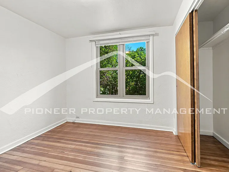 2503 Benton St — Photo 18