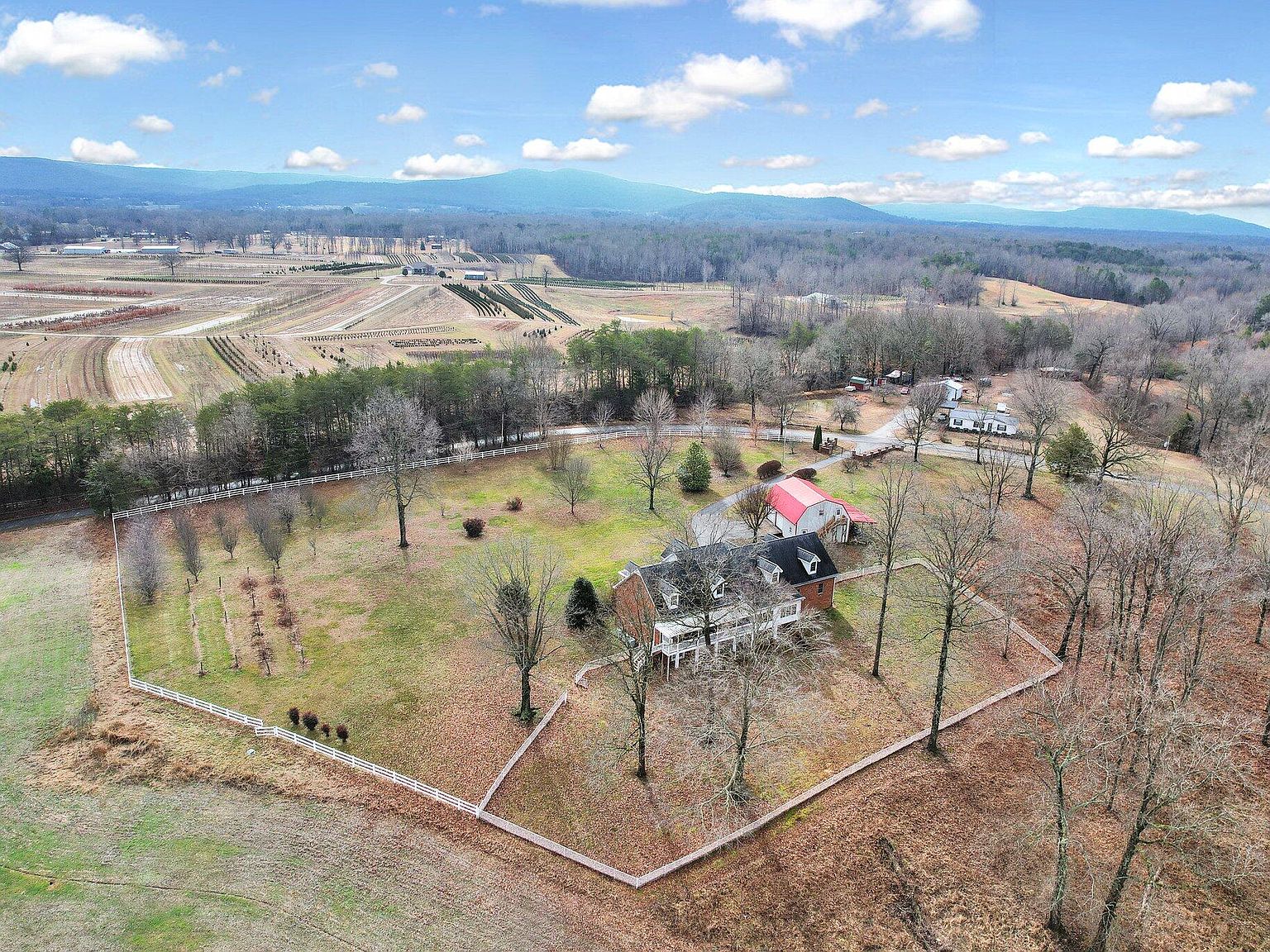 3667 Locke Bend Rd, Rock Island, TN 38581 MLS 1385207 Zillow