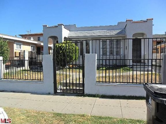 2nd image of 929 W 62nd Pl