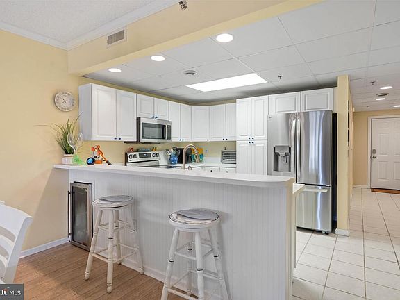 5th image of 12101 Assawoman Dr Unit 203