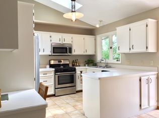 8559 Saratoga Ln, Eden Prairie, MN 55347