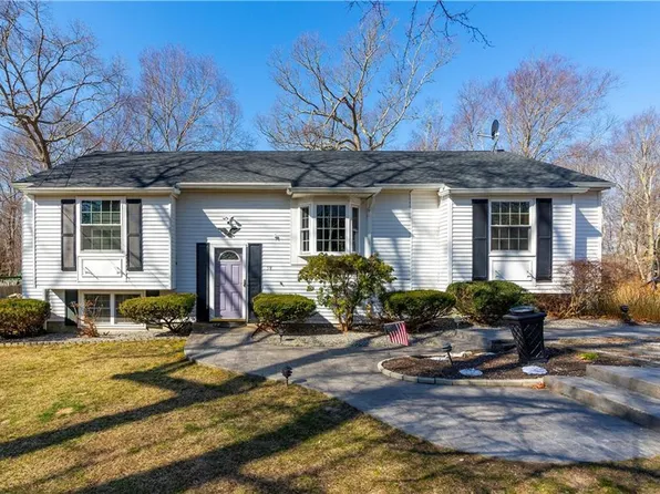 59 Charles Ave, Charlestown, RI 02813