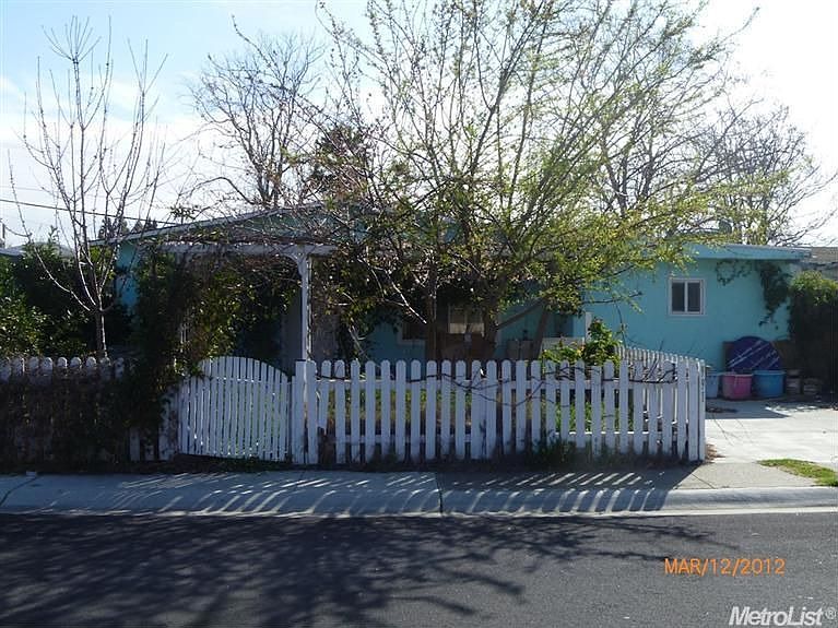 2nd image of 991 Reuter Dr