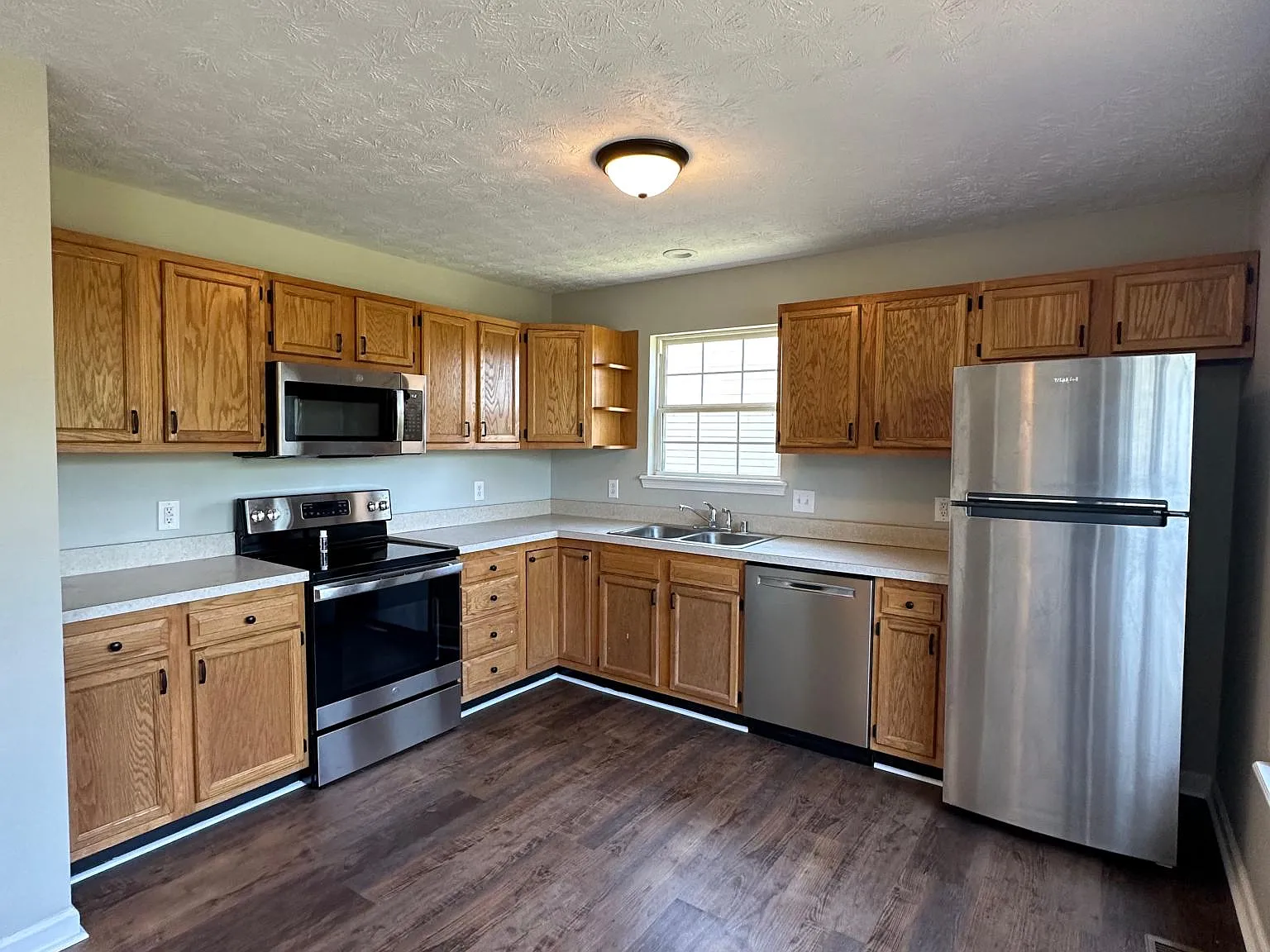 358 Colby Ridge Blvd — Photo 3