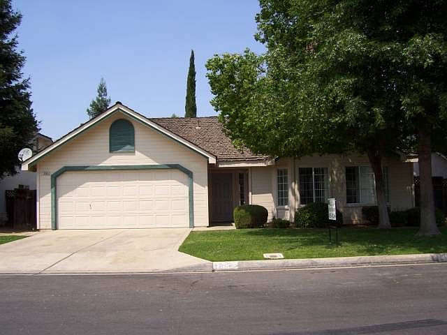 1st image of 1866 E El Paso Ave