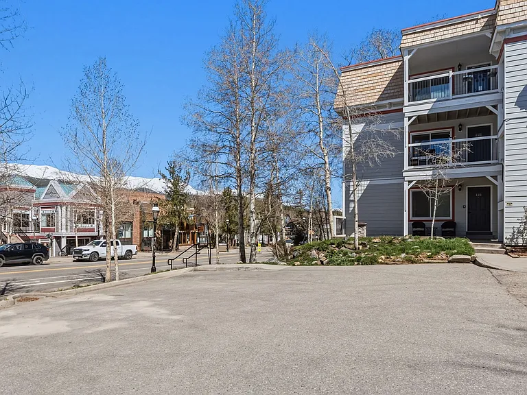 412 S Main St #221 — Photo 27