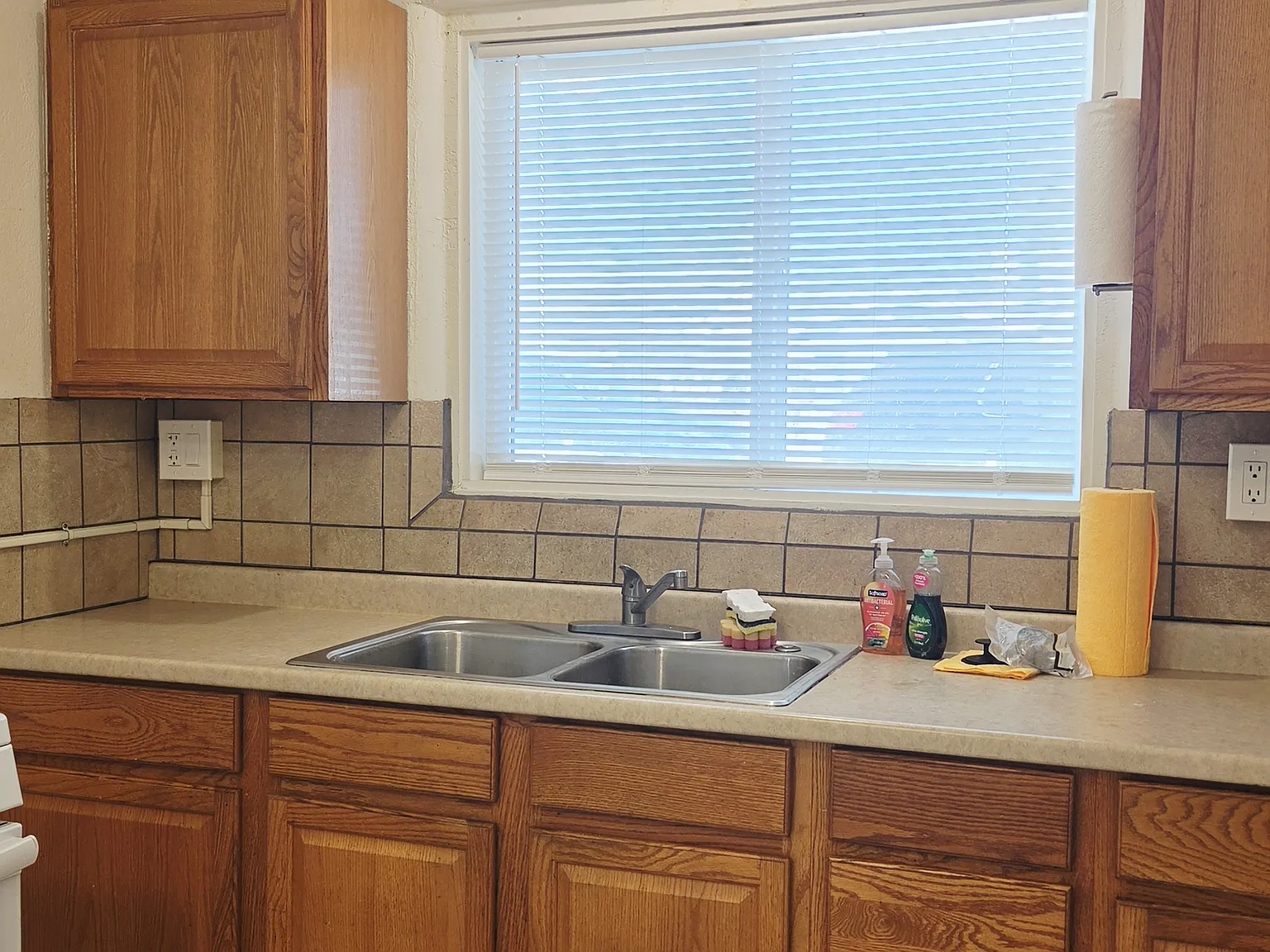 1 bed, 948 sqft, $1,300 — Photo 4