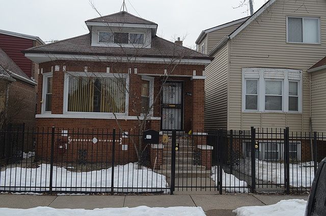 1st image of 7246 S Claremont Ave