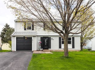 55 Constance Way E, Rochester, NY 14612