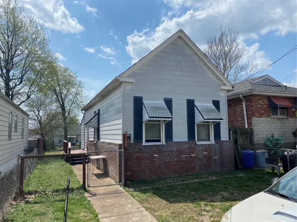 114 W Cartwright Ave, Saint Louis, MO 63125