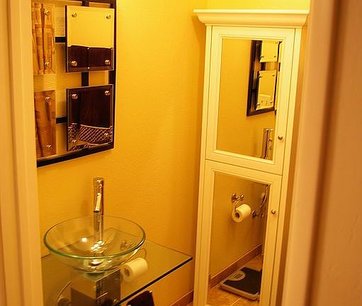 Main bath remodeled in 07