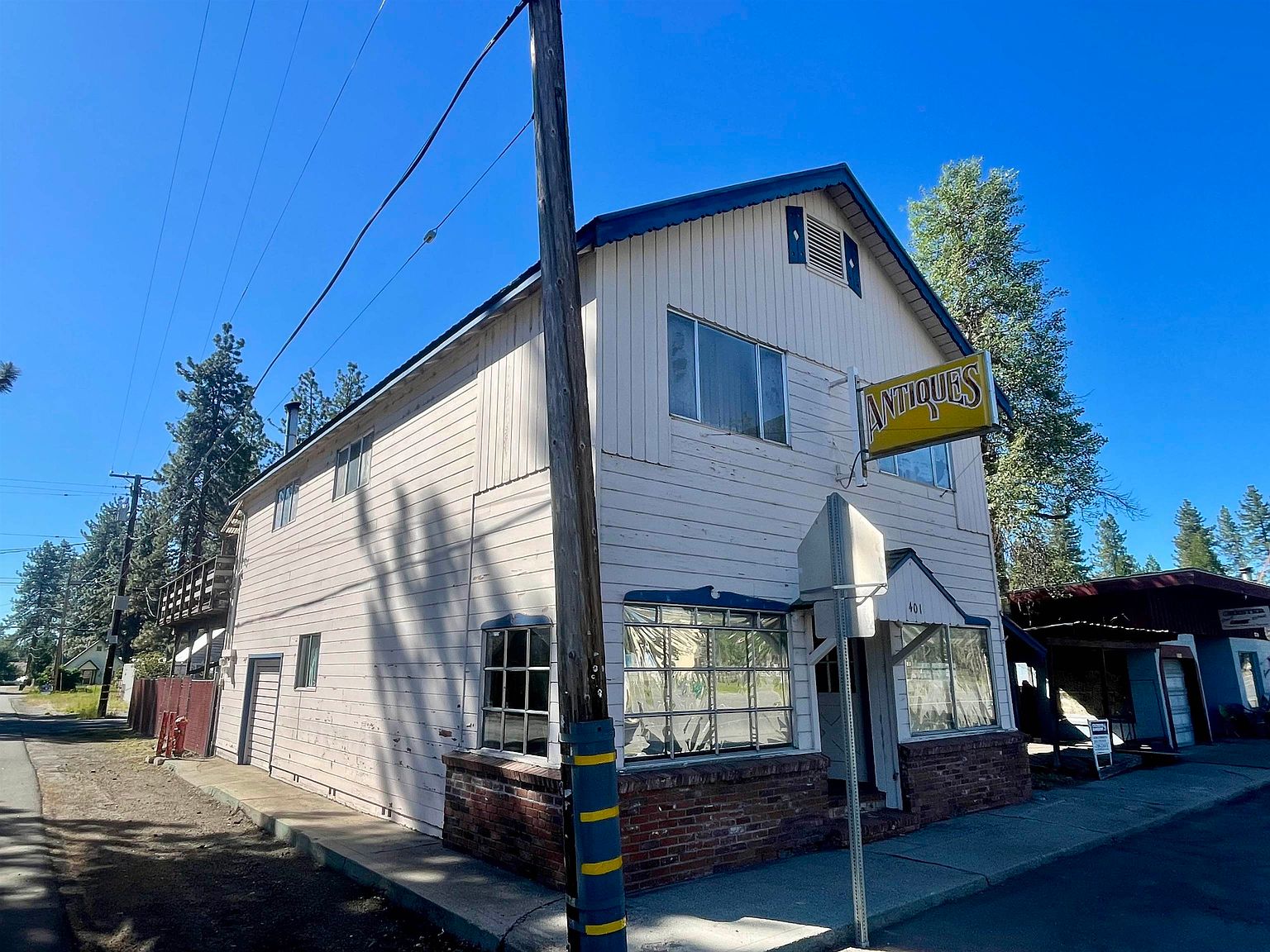 401 Main St, Chester, CA 96020 | Zillow