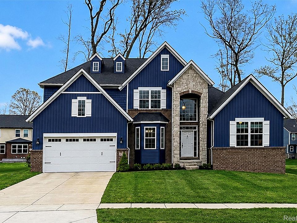 1st image of 343 Amelia Cir