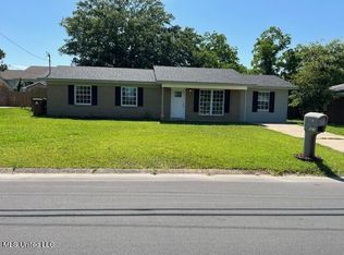 521 Octave St, Diberville, MS 39540