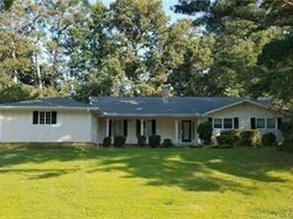 5218 Meadowcreek Dr, Atlanta, GA 30338