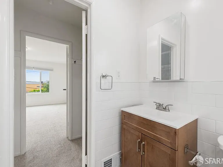 85 Dorchester Dr — Photo 15