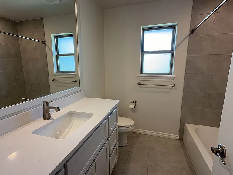 12301 SW 31st St — Photo 27