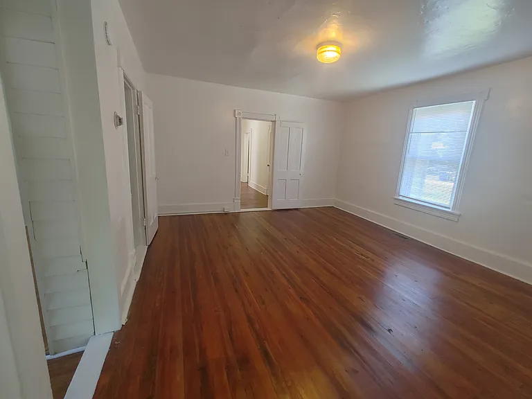 309 Jackson St — Photo 12
