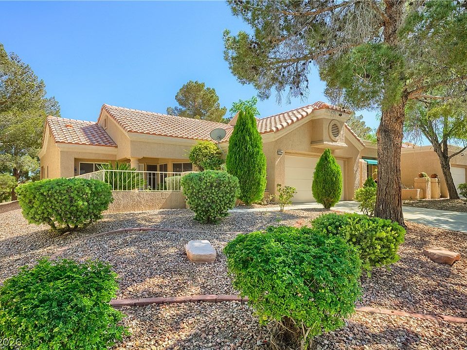 1st image of 2552 Highvale Dr