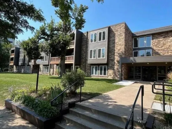450 Ford Rd Unit 215, Saint Louis Park, MN 55426