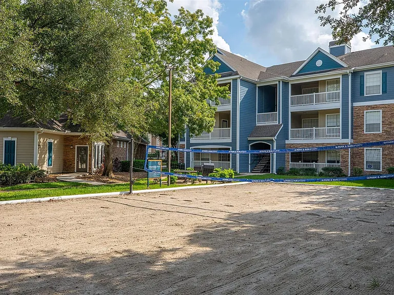 19100 Glenwest Dr #238 — Photo 31