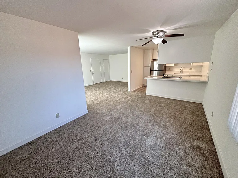 Anniversary Apartments — Photo 22