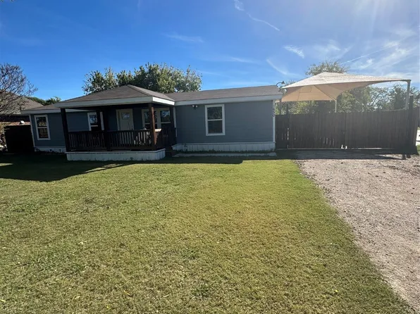 1650 Brookview Dr, Lancaster, TX 75146