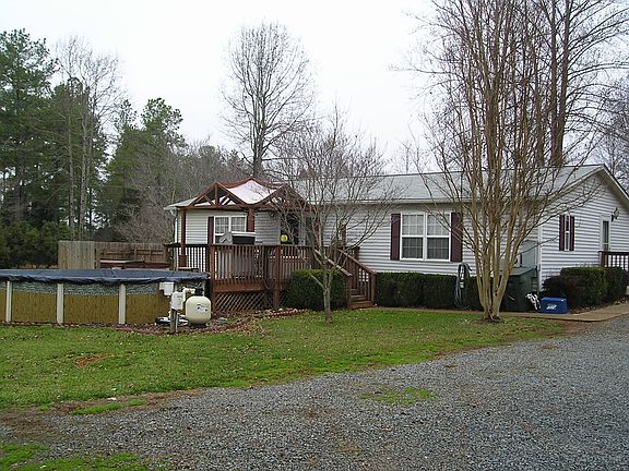 Back view from driveway