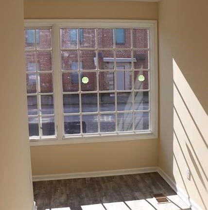 3rd image of 1646 E Pratt St