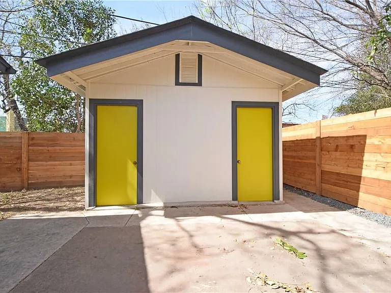 6400 Brookside Dr #B — Photo 23