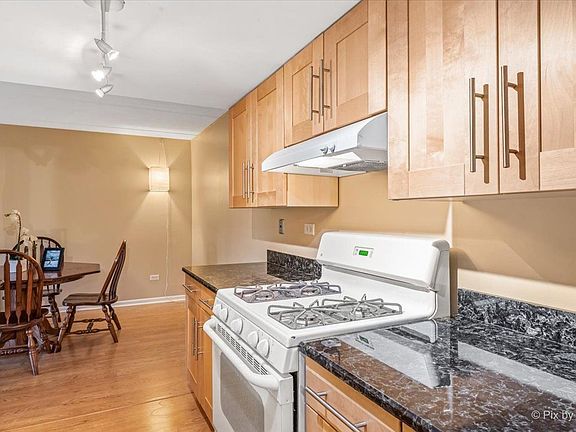5th image of 8100 Woodglen Ln APT 205