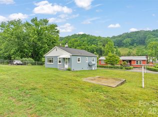 34 Stephens Rd, Waynesville, NC 28786