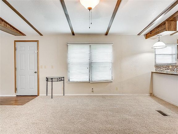 5th image of 25187 County Street 2660
