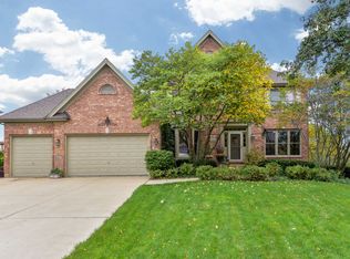 1N688 Bob O Link Dr, Winfield, IL 60190