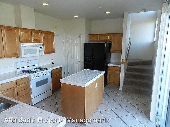 5th image of 25515 Foggy Glen Dr
