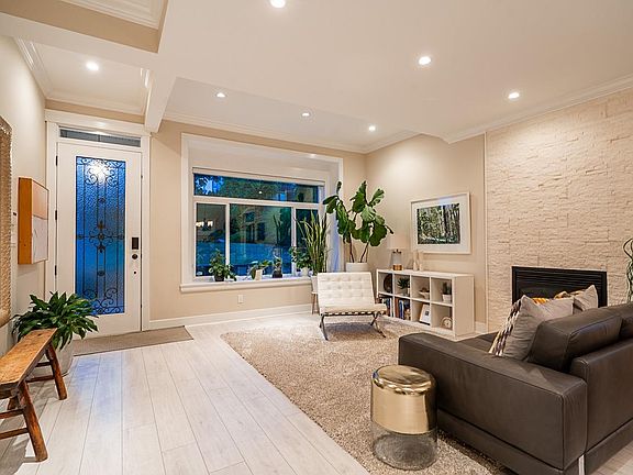 3rd image of 4591 Grassmere St