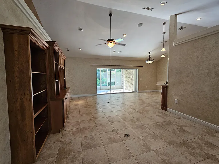 1866 Sunrise Dr — Photo 7