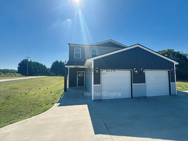 4056 Parris Bridge Rd — Photo 1