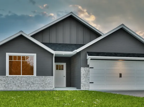 1726 Donway Pl NE, Alexandria, MN 56308