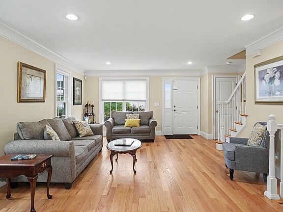 5th image of 4 N Pleasant St #4