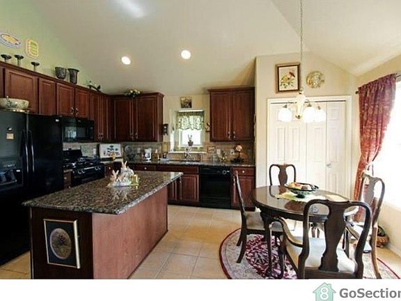 5th image of 1328 Villa Paloma Blvd