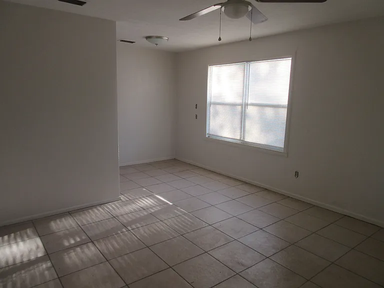 787 Orange St — Photo 14