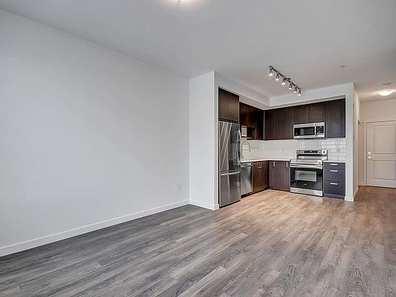 3rd image of 13623 81a Ave #418