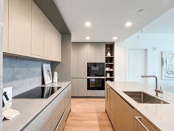 4th image of 3963 Uplands Way #102