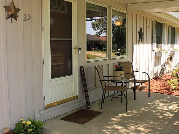 4th image of 25 Pleasant Ln