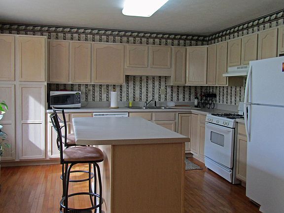 5th image of 394 Lochmere Dr #31-A