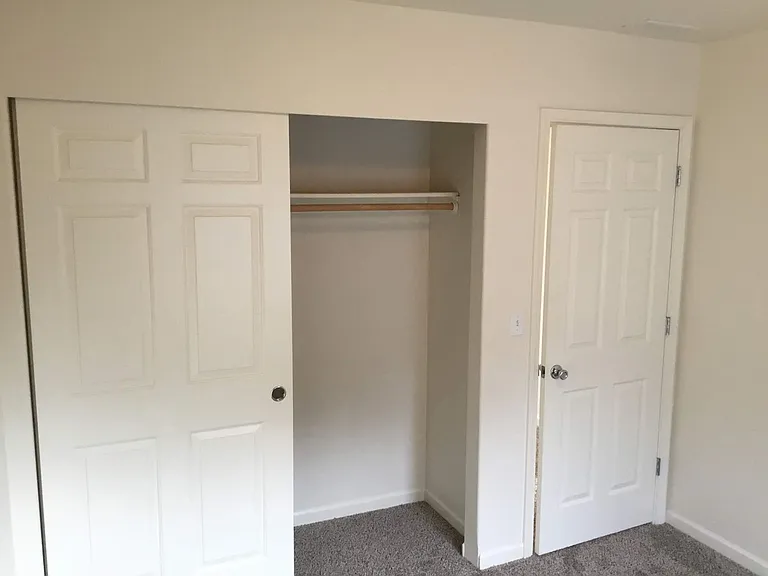 1698 Riley Ln — Photo 16