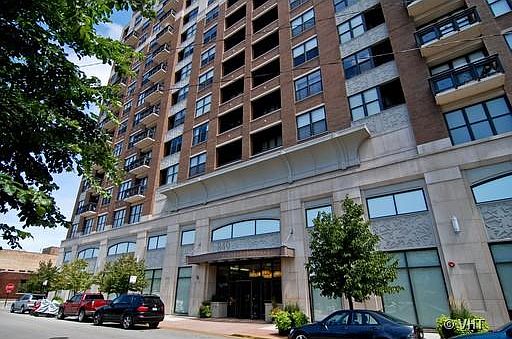 1st image of 849 N Franklin Ave #1415