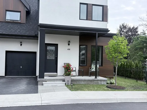 44 Ruby Cres, Orillia, ON L3V 8M3
